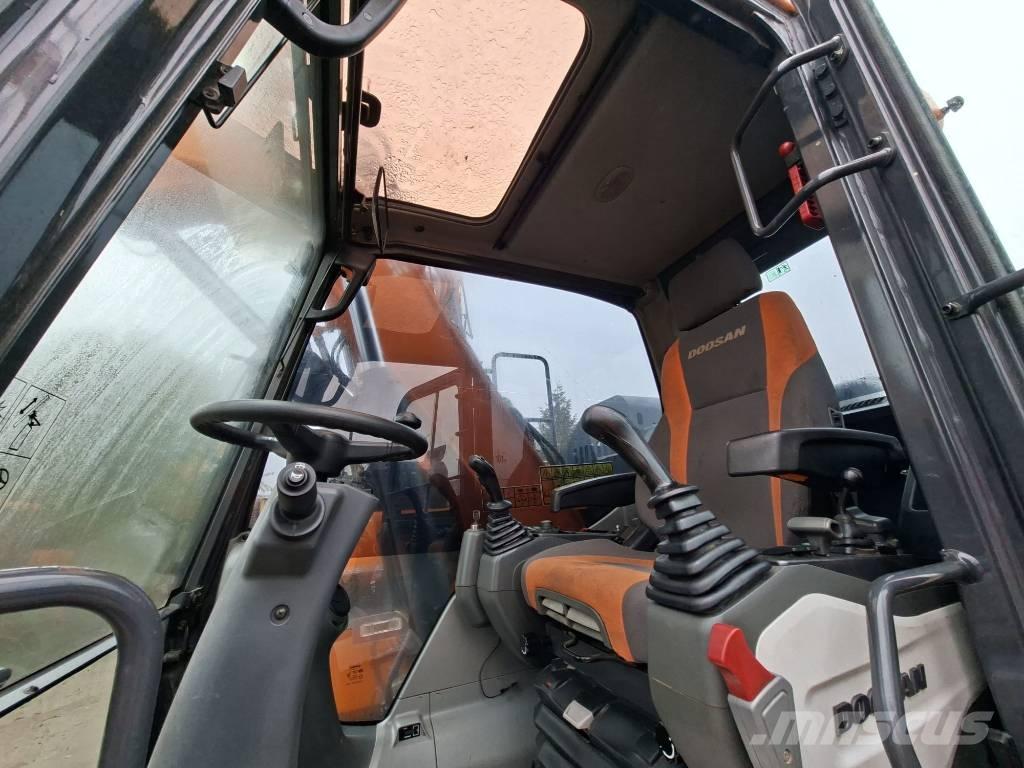 Doosan DX 165 W-5 Excavatoare cu roti