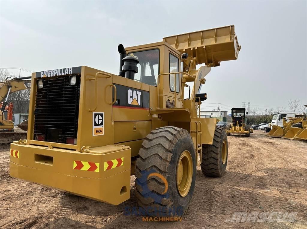 CAT 966C Incarcator pe pneuri