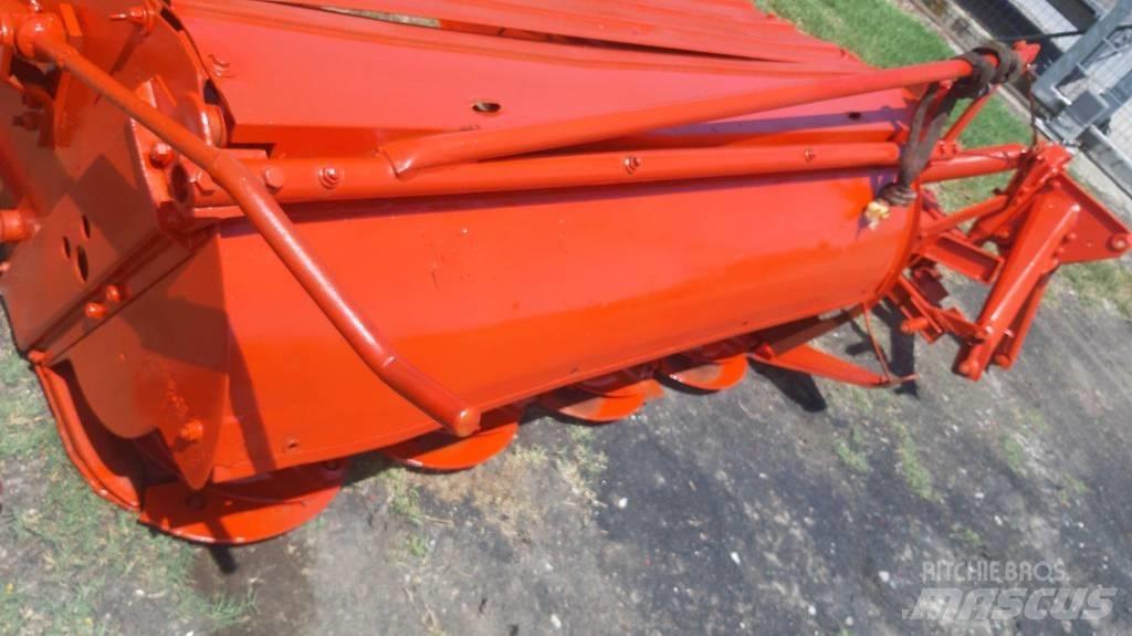 Kuhns Mfg 200 Cositoare de iarba