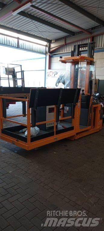  903 AC - S/N 037763 Stivuitoare de micã inaltime pentu logistica