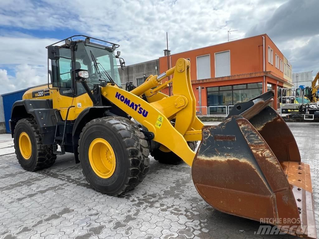 Komatsu WA320-7 Incarcator pe pneuri