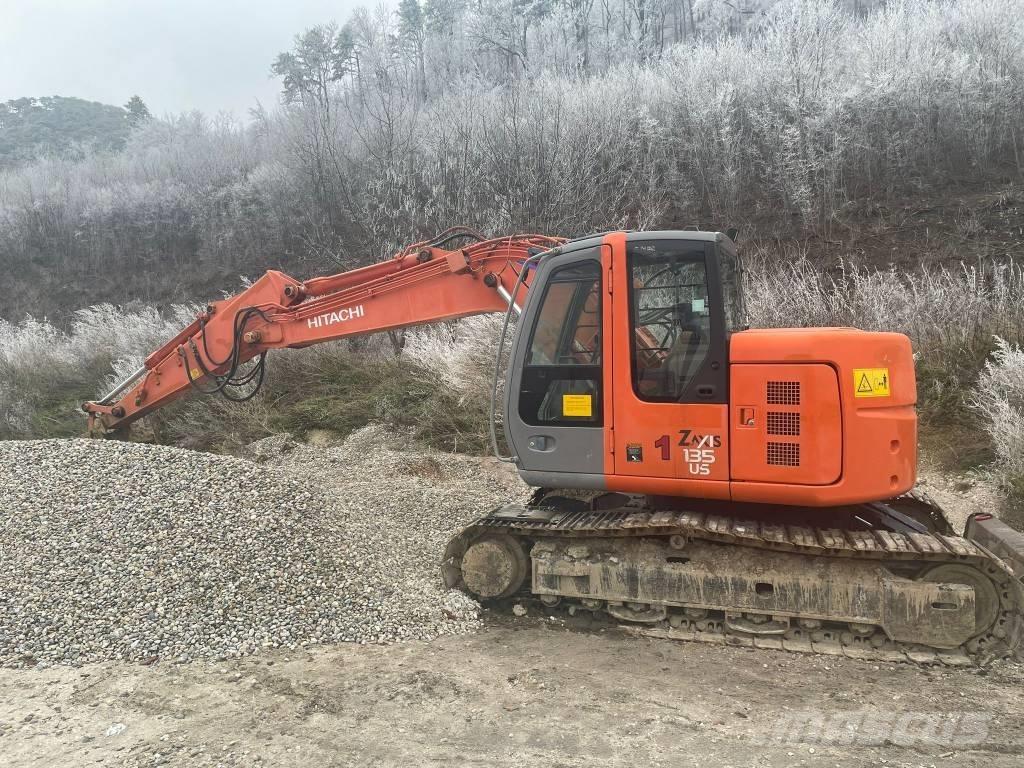 Hitachi ZX 135 US Excavatoare pe șenile
