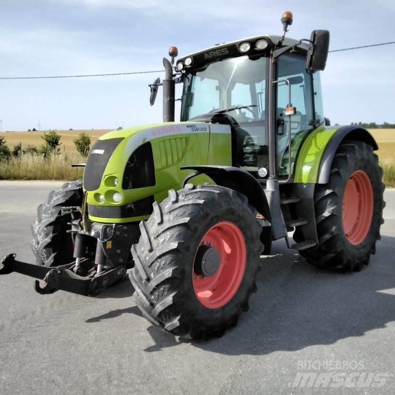 CLAAS Ares 697 ATZ Tractoare