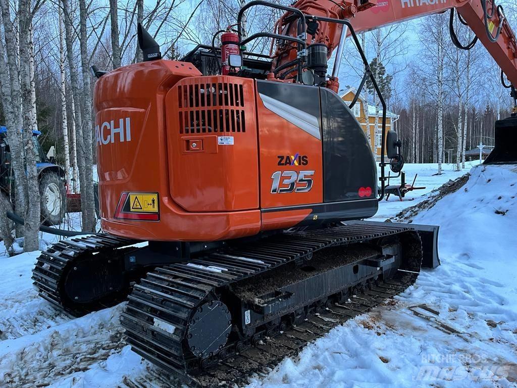 Hitachi ZX135US-7 Excavatoare pe șenile

