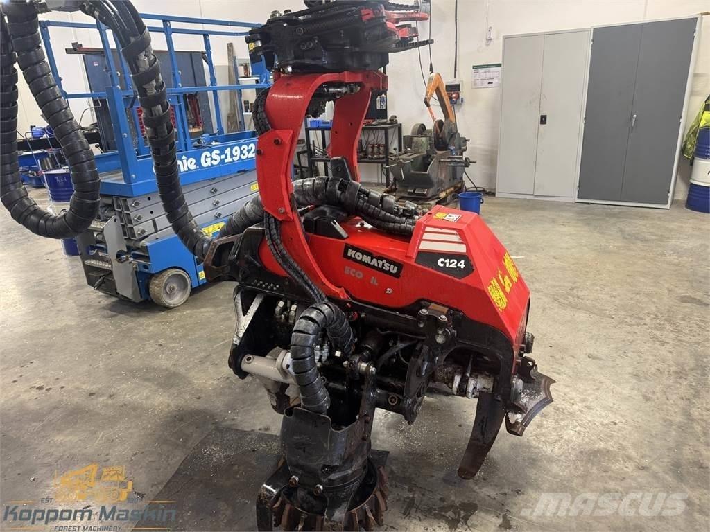 Komatsu C124 Capete pentru culegatoare