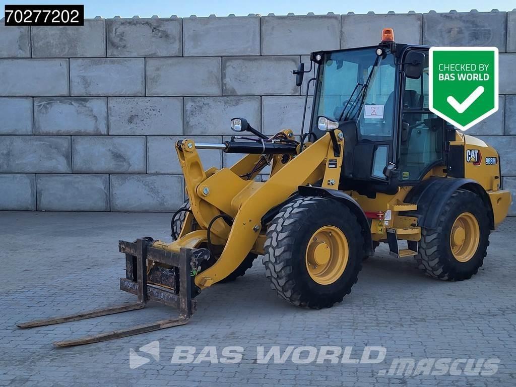CAT 908 M EPA Incarcator pe pneuri