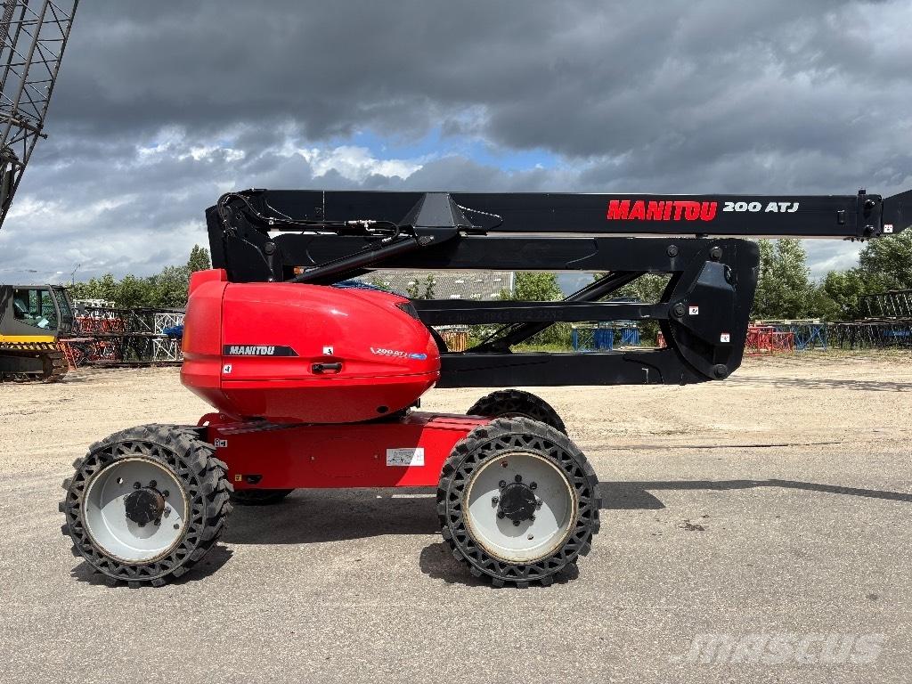 Manitou 200 ATJ Nacele cu brat articulat