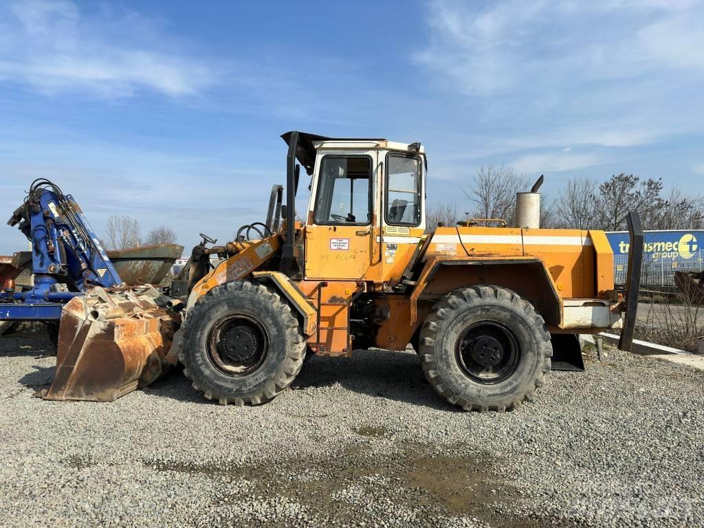 Liebherr L 521 Incarcator pe pneuri