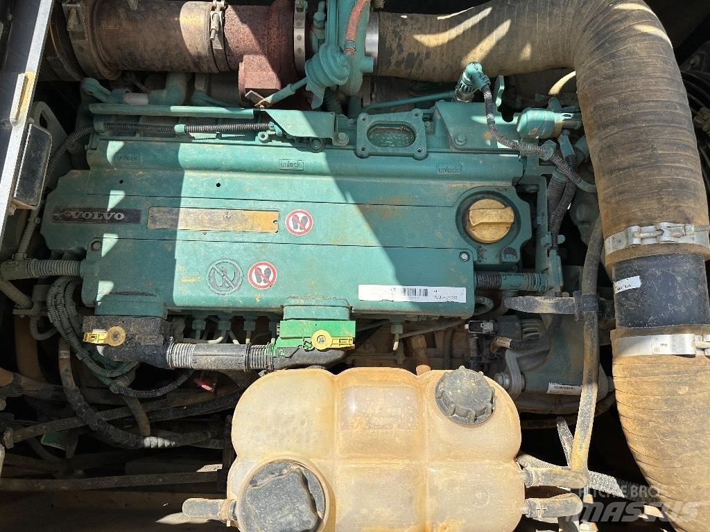 Volvo EC 220 E L Excavatoare pe șenile
