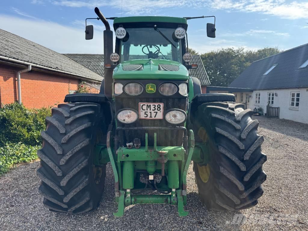 John Deere 7920 Tractoare