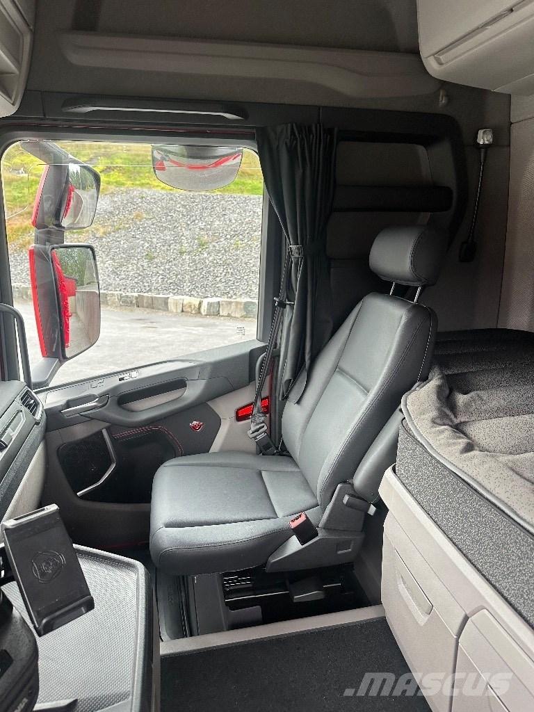Scania R 590 Camion transport aschii