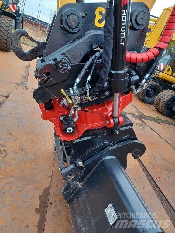 Komatsu PW180-11E0 Excavatoare cu roti