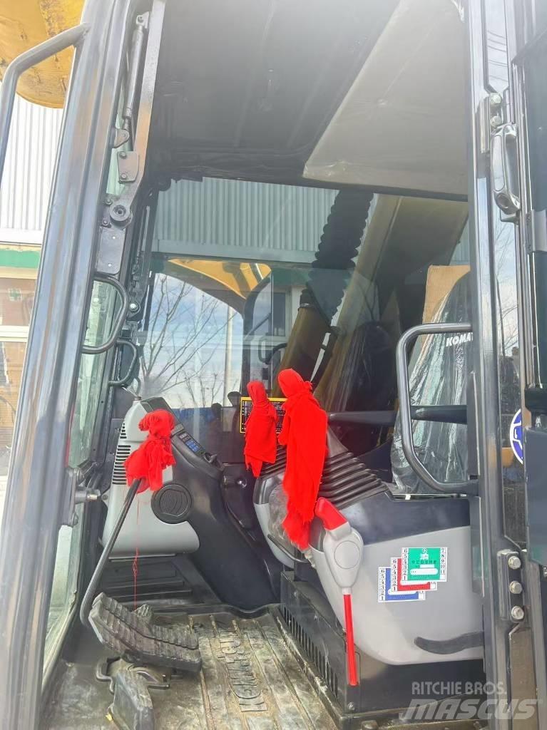 Komatsu PC 70 Excavatoare pe șenile
