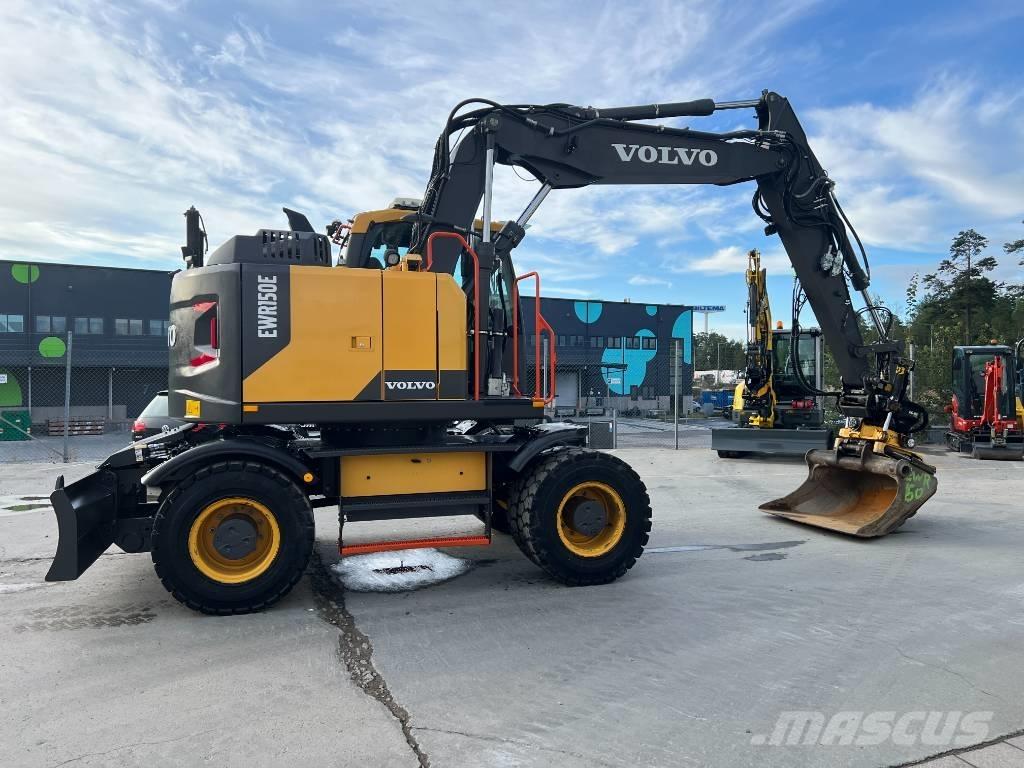 Volvo EWR150E Excavatoare cu roti