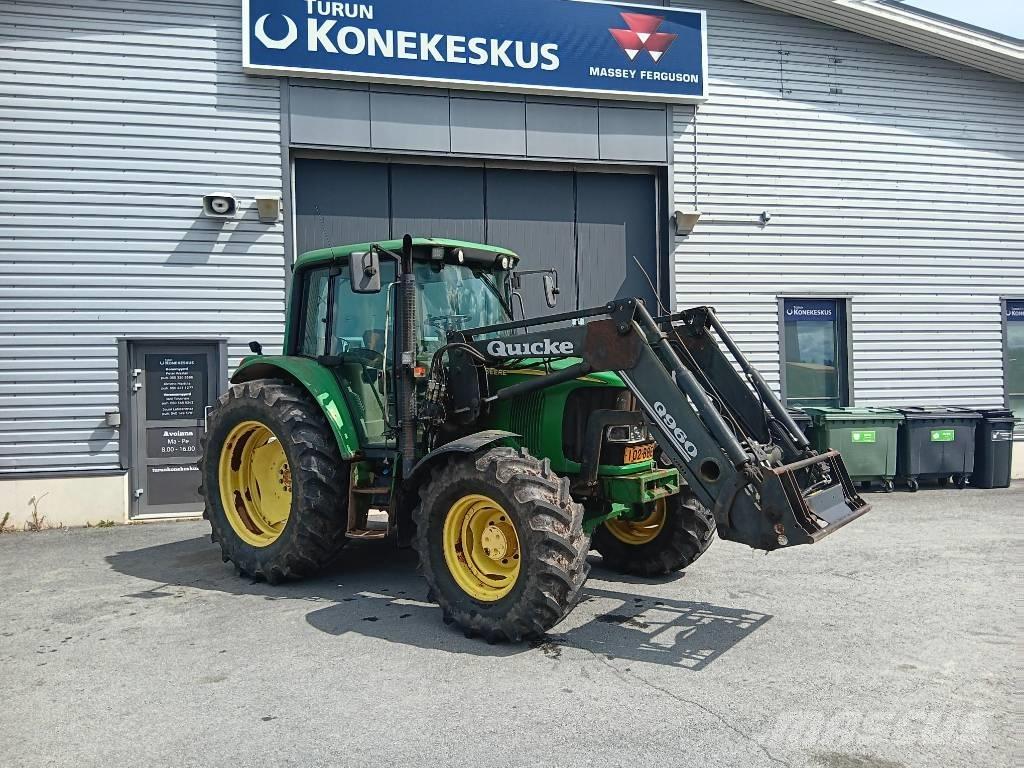 John Deere 6220 Tractoare