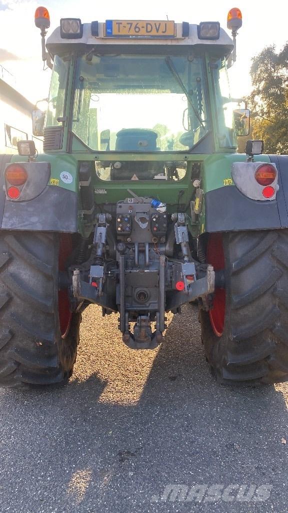 Fendt 415 Vario Tractoare