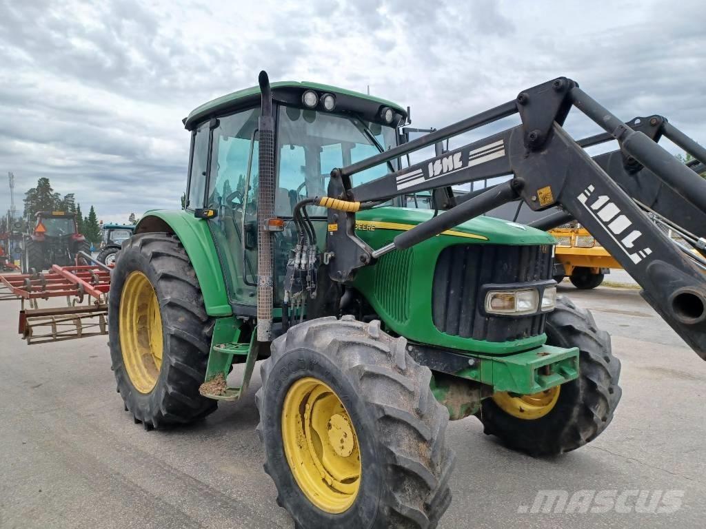 John Deere 6220 Tractoare