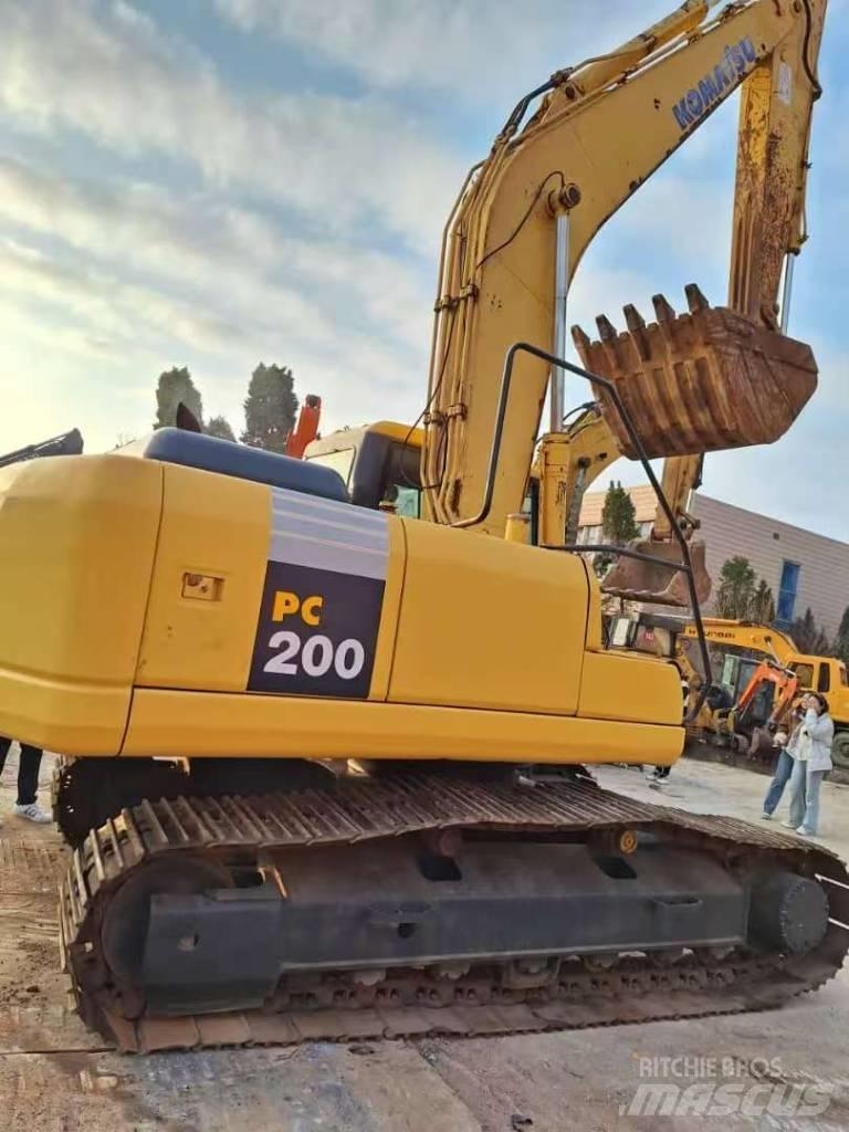 Komatsu PC 200-7 Excavatoare pe șenile
