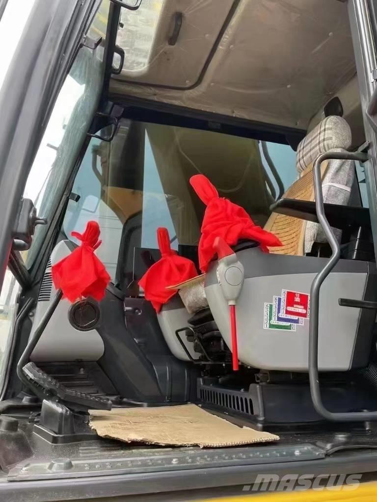Komatsu PC450-8 Excavatoare pe șenile
