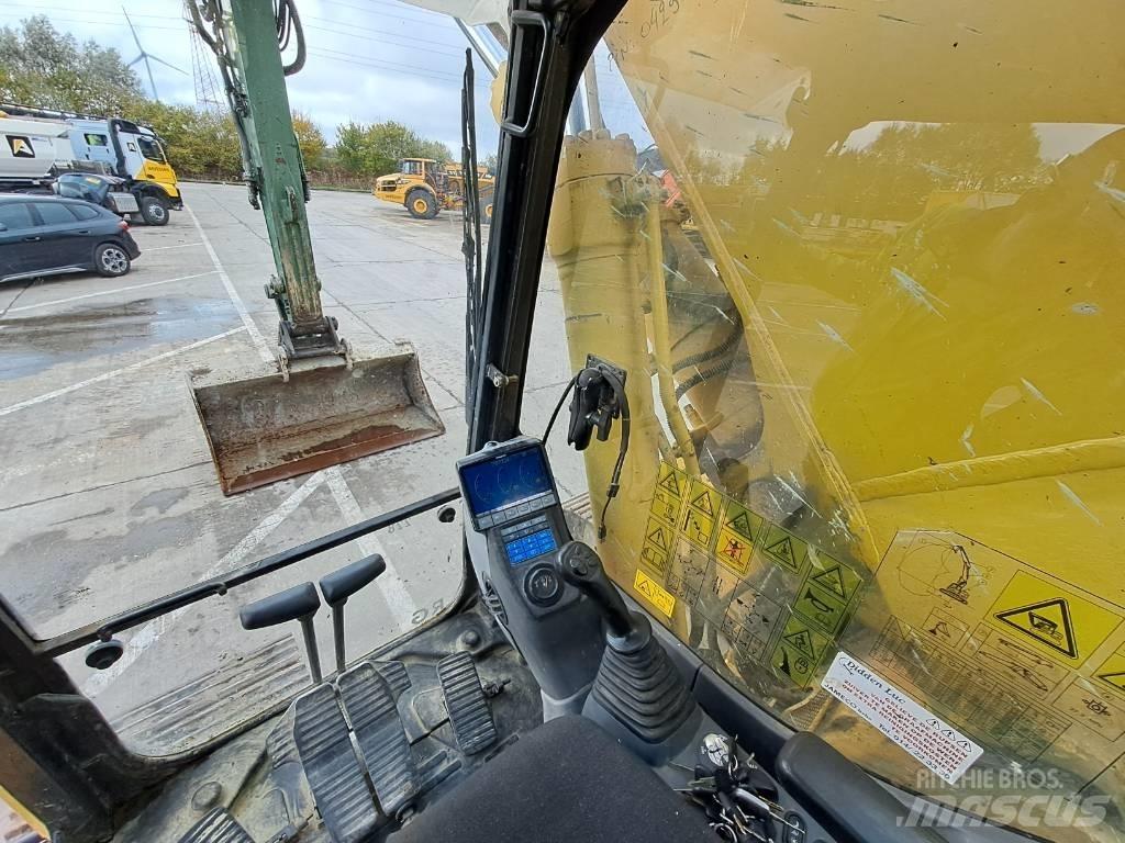 Komatsu PC228USLC-8 Excavatoare pe șenile
