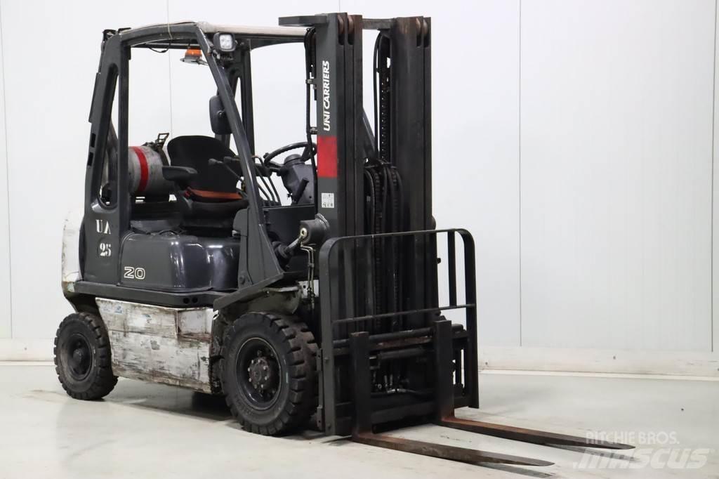 Nissan U1D2A20LQ Stivuitor GPL