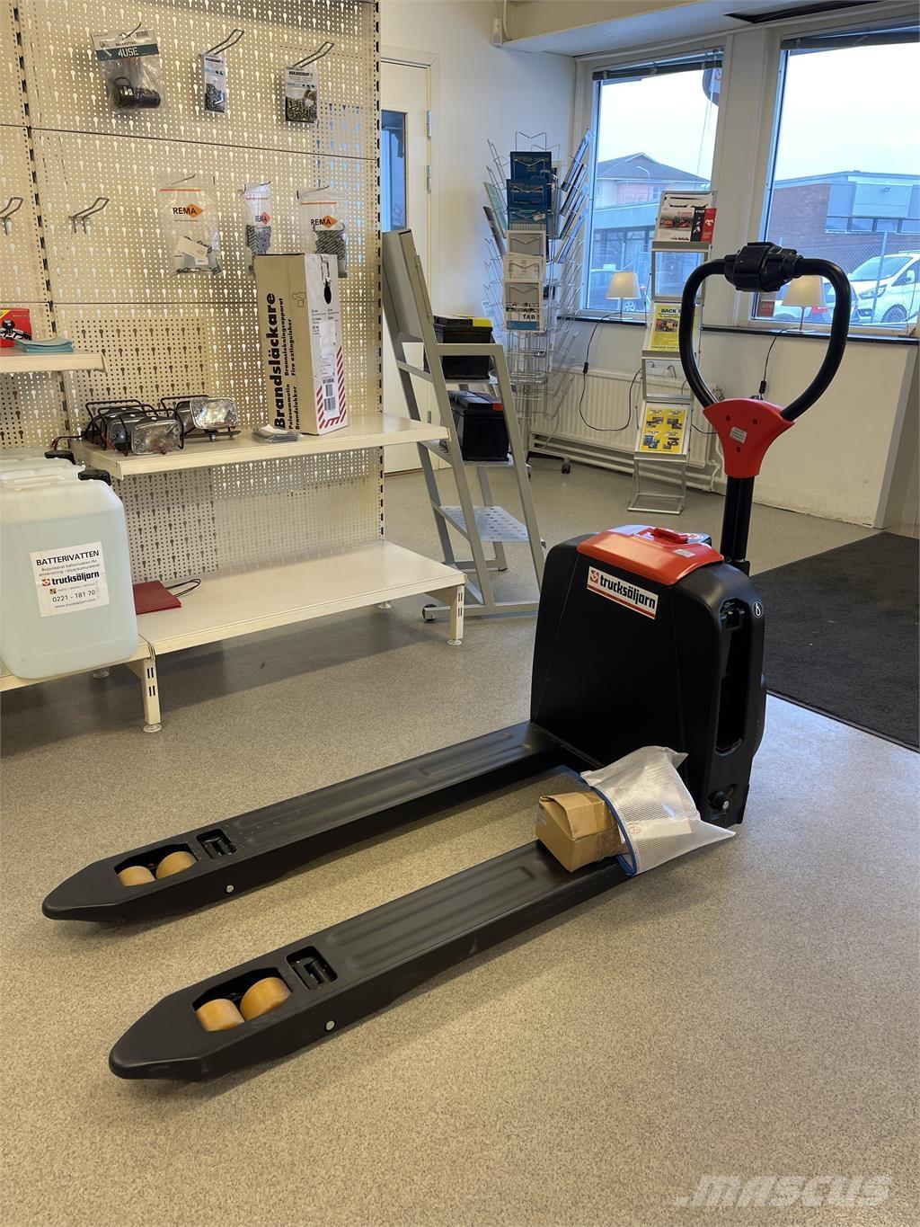 EP Equipment F4 Transpaleta manuala