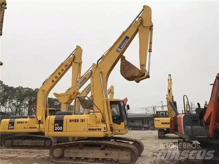 Komatsu PC 200-7 Excavatoare pe șenile
