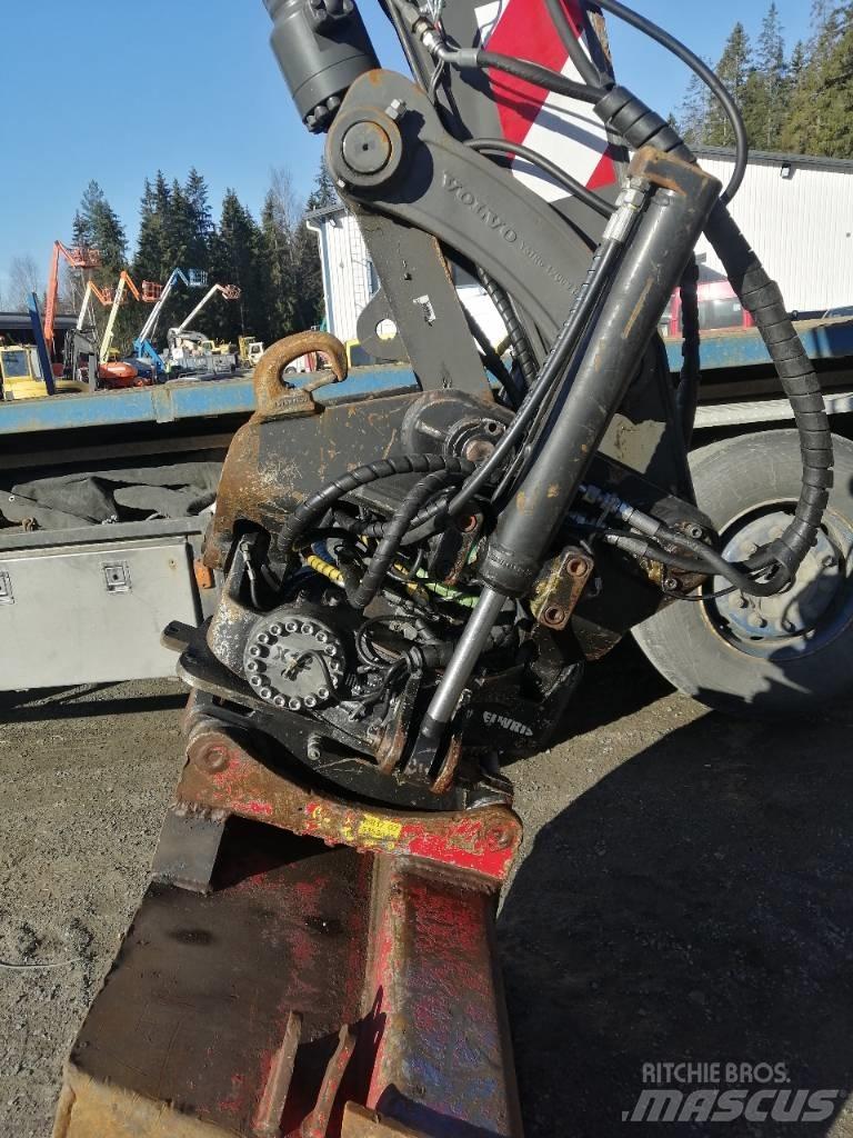 Volvo ECR 88 PLUS Excavatoare 7t - 12t