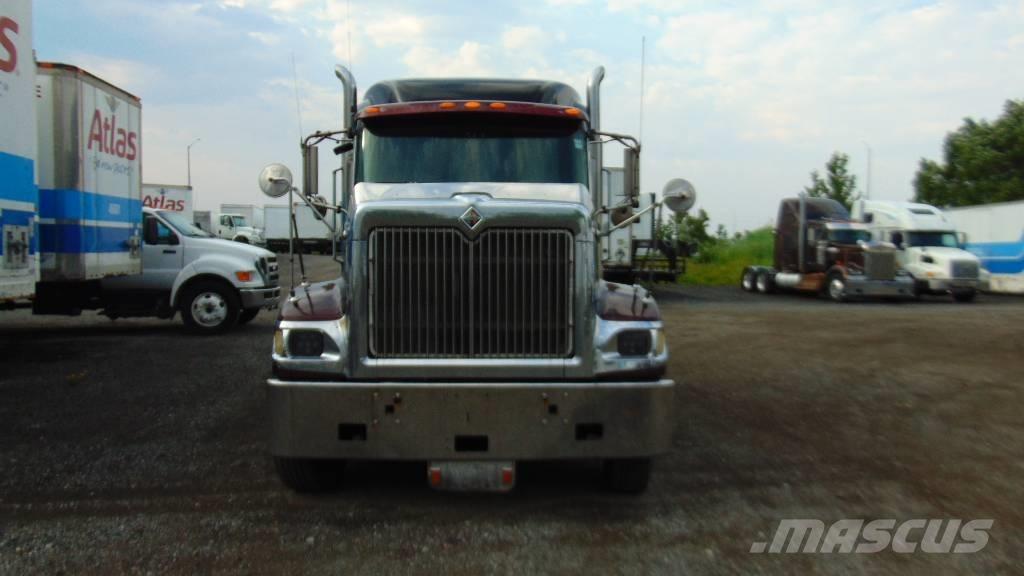 International 9900 i Autotractoare
