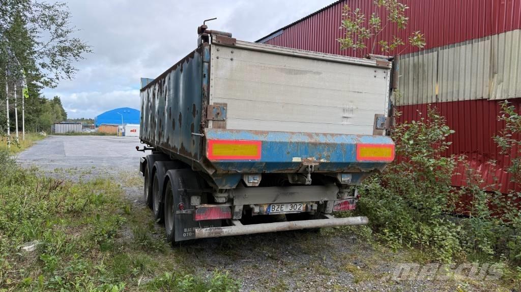  M & V Trippelkärra Remorci basculante