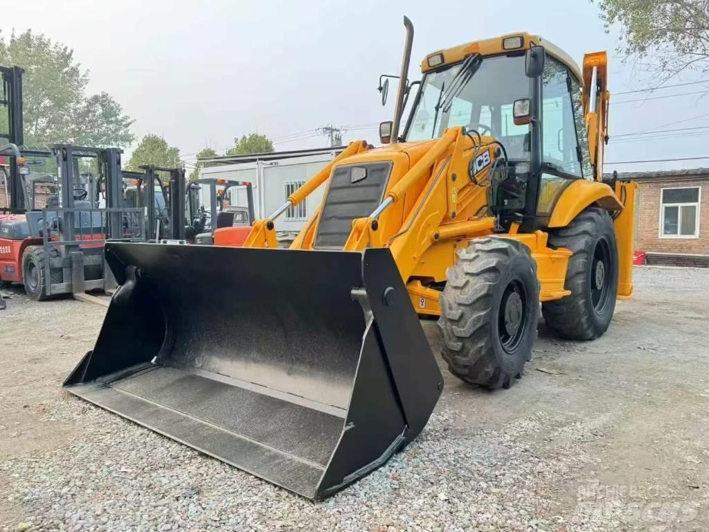 JCB 3 CX Buldoexcavatoare