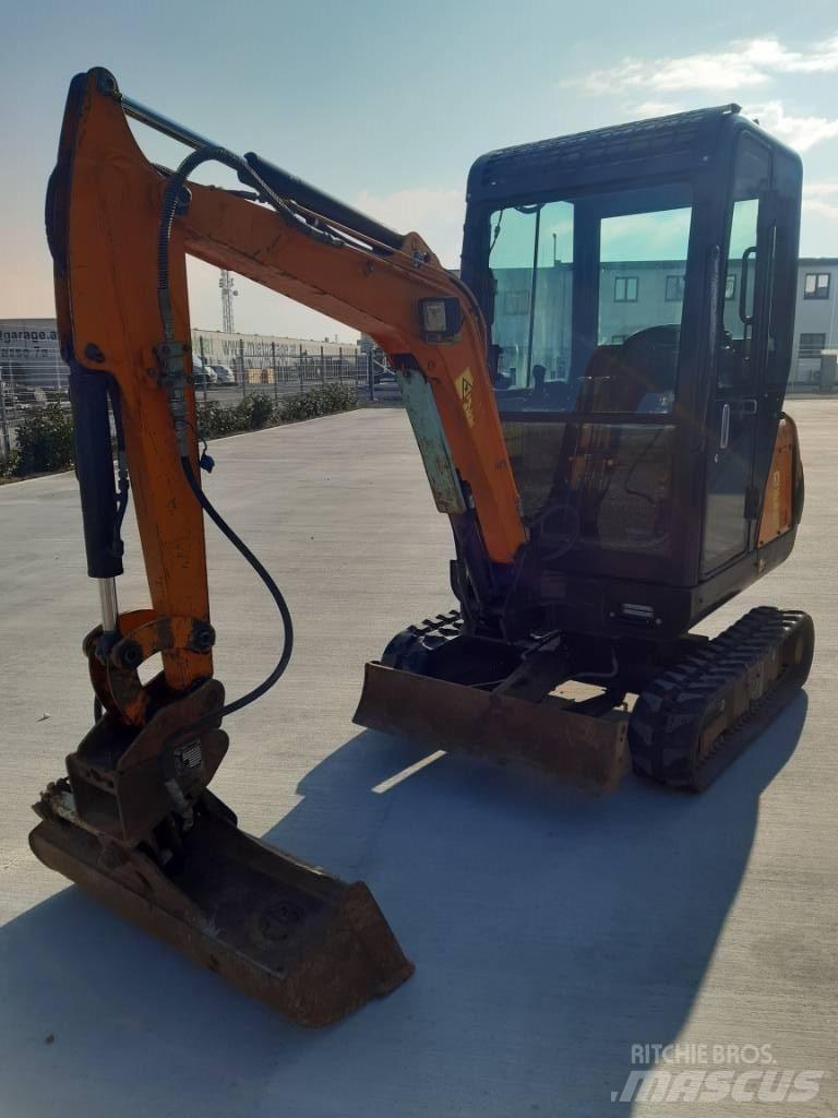 Hanix N 15B Mini excavatoare < 7t