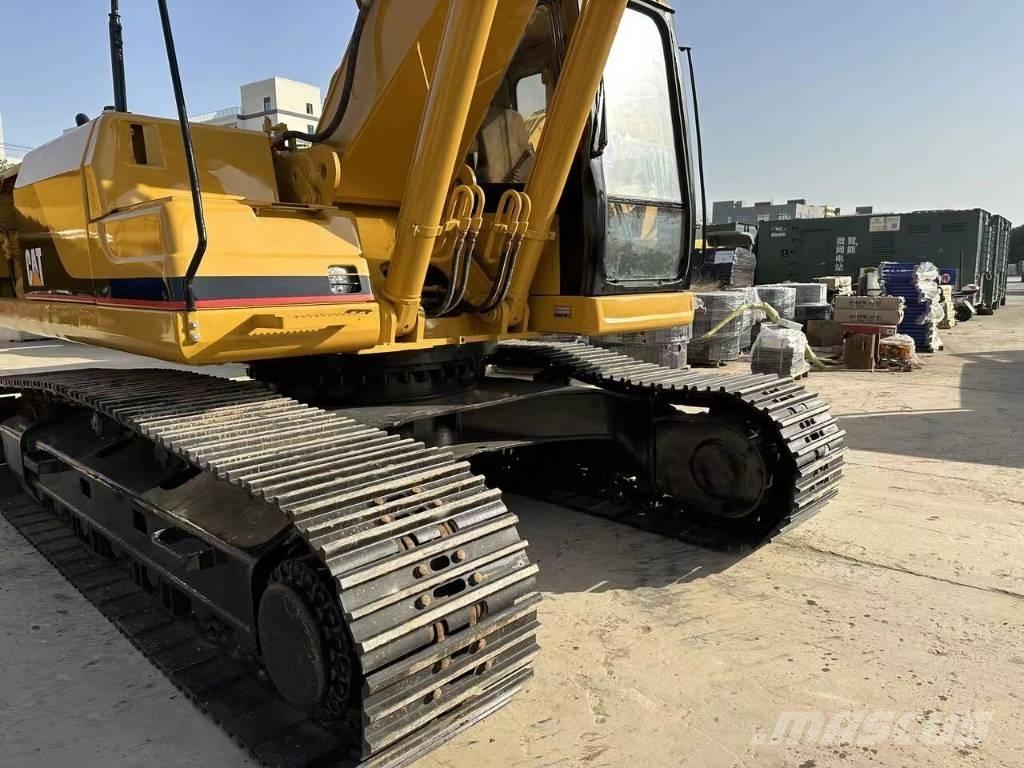 CAT 325 B L Excavatoare pe șenile
