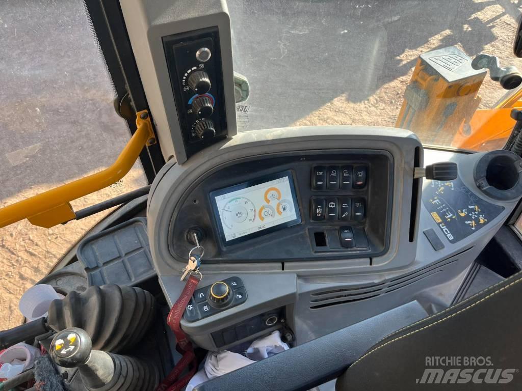JCB 3 CX Excavatoare 7t - 12t