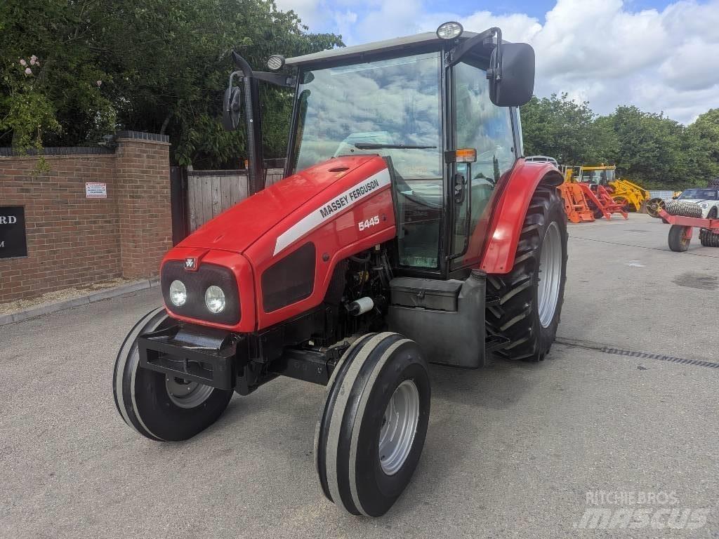 Massey Ferguson 5445 Tractoare
