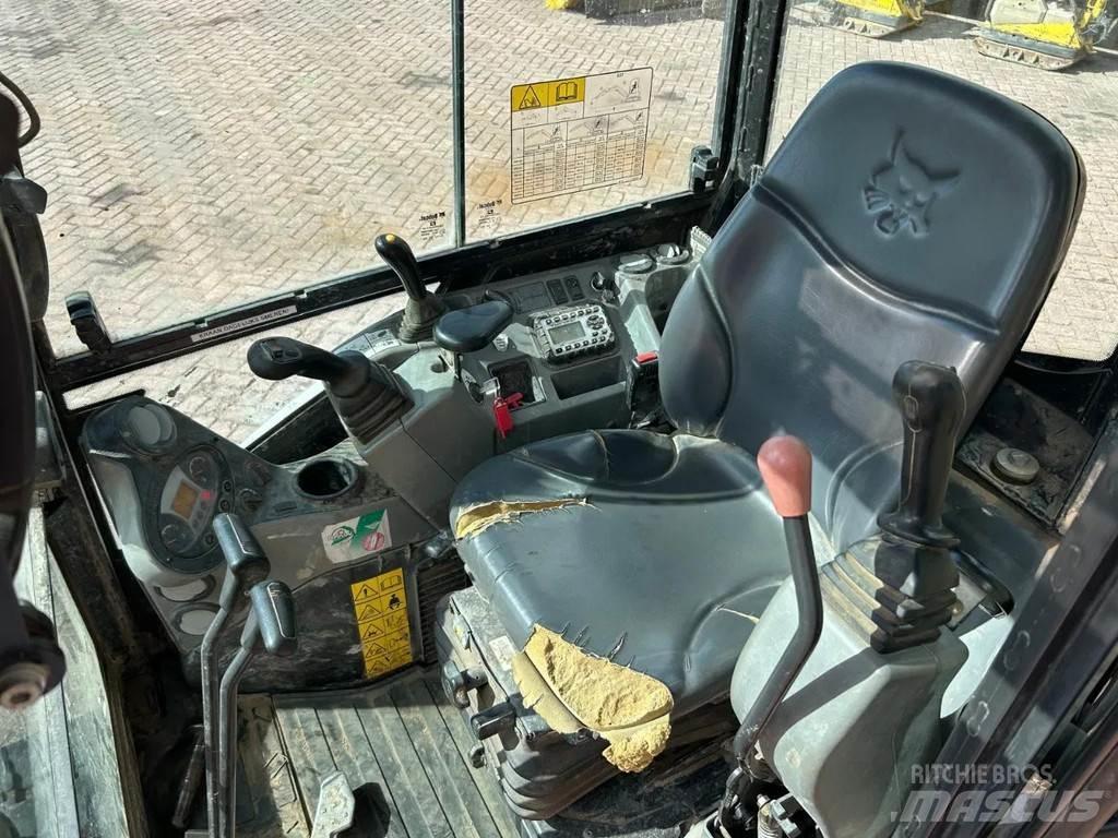 Bobcat E27 Mini excavatoare < 7t