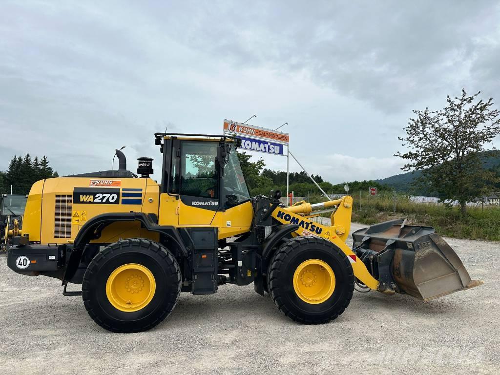 Komatsu WA 270-8 Incarcator pe pneuri