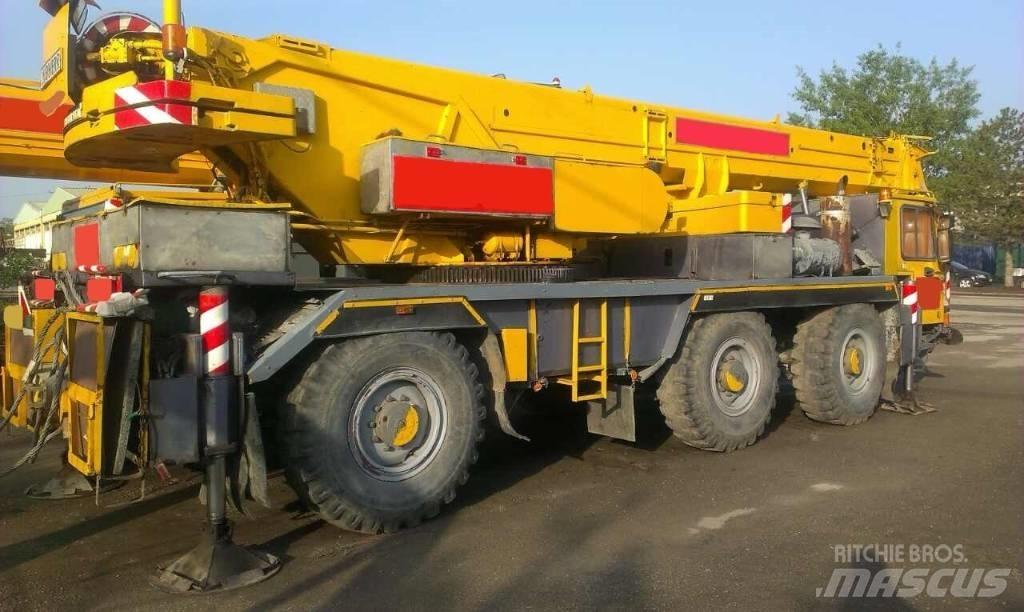 Liebherr LTM 1045 Macara pentru orice teren