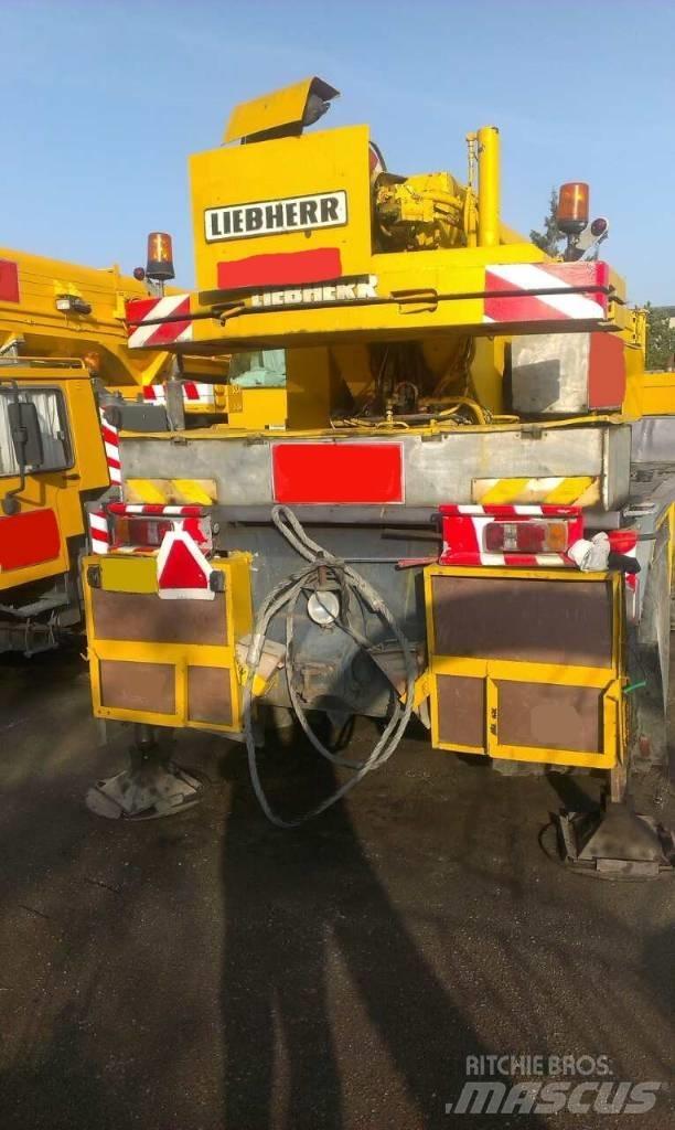 Liebherr LTM 1045 Macara pentru orice teren