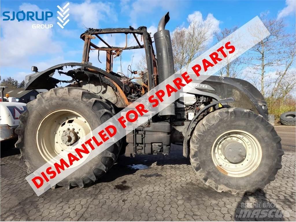 Valtra S374 Tractoare