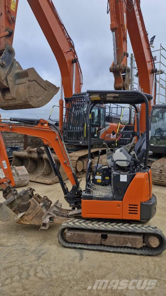 Hitachi ZX 19 U-5 Mini excavatoare < 7t