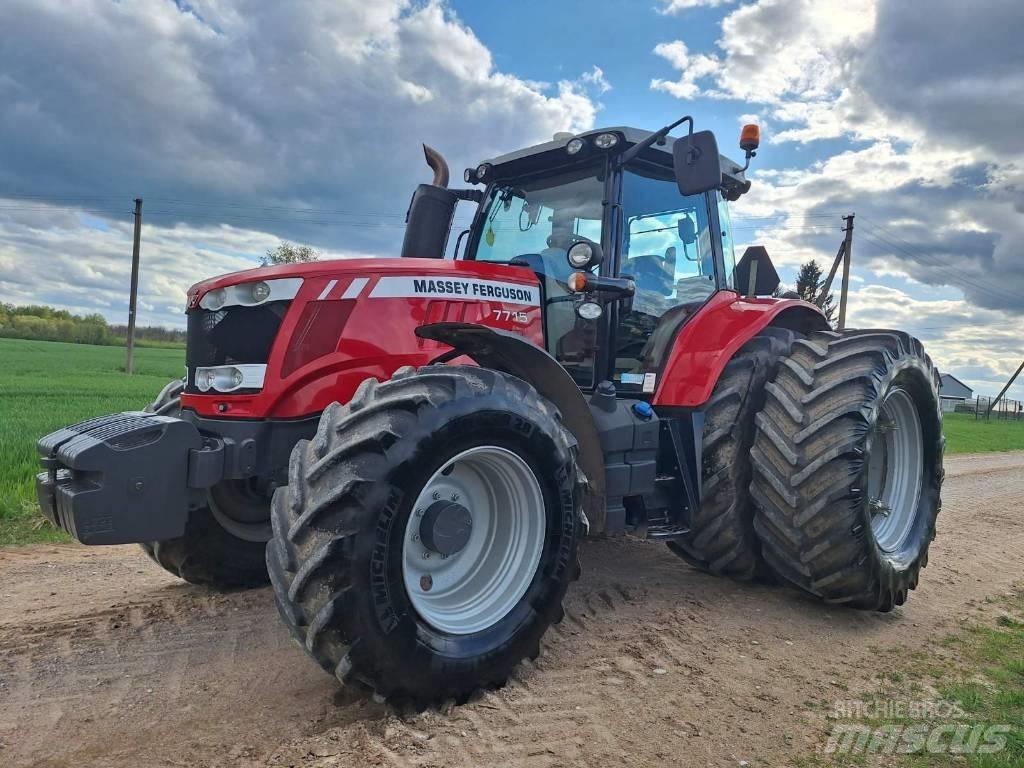 Massey Ferguson 7715 Tractoare
