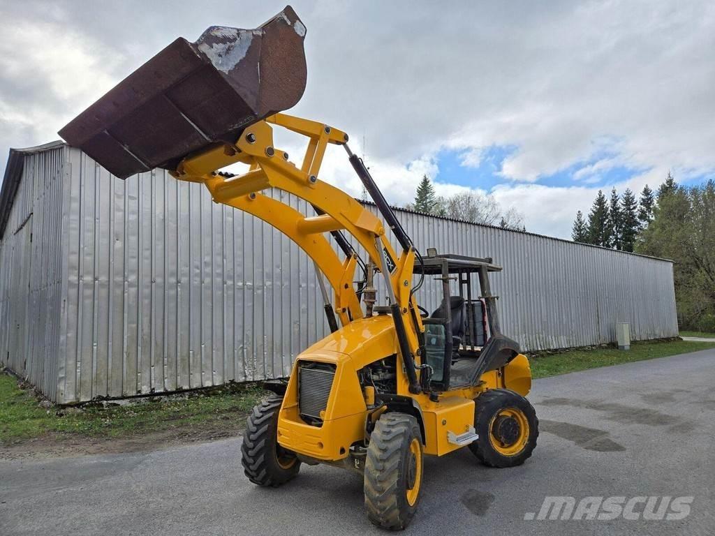 JCB 2CX Incarcator pe pneuri
