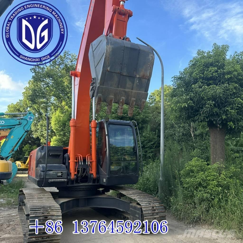 Hitachi 210LC Excavatoare pe șenile

