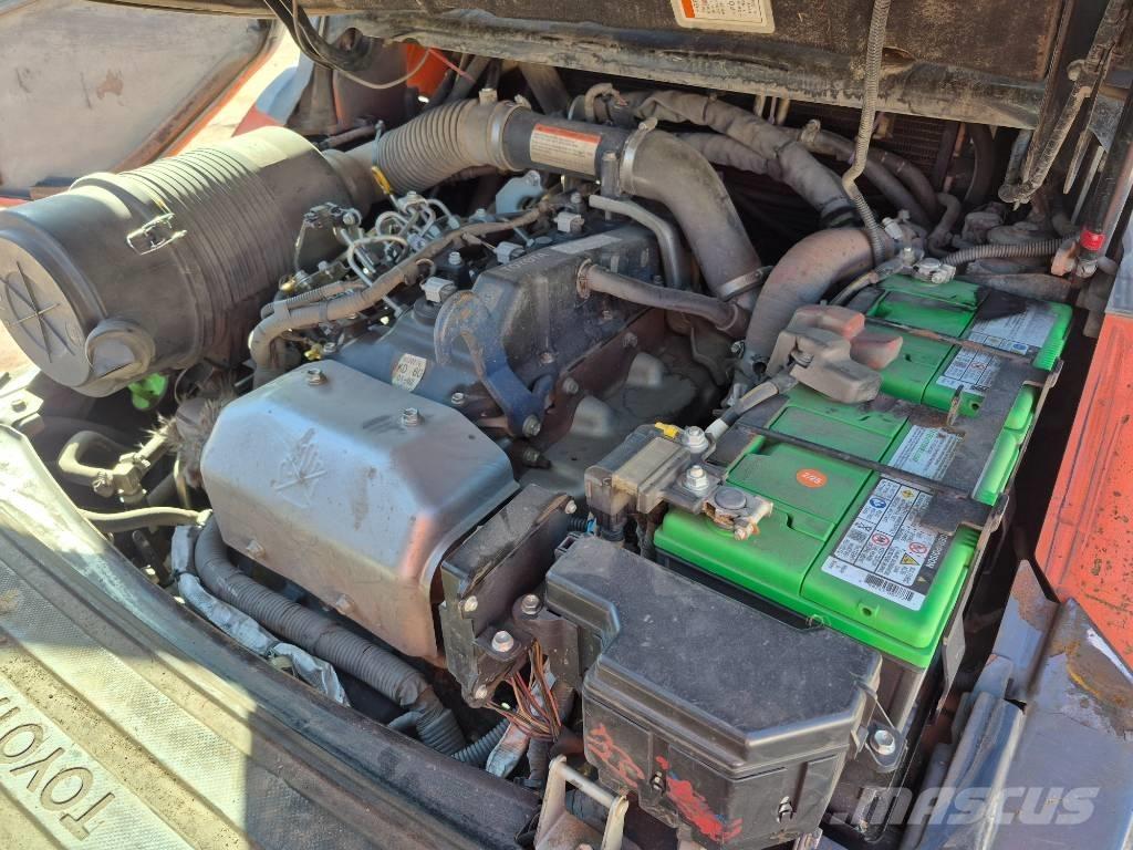 Toyota 8 FD 40 U Strivuitoare-altele