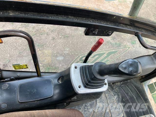 JCB JS 210 LC Excavatoare pe șenile
