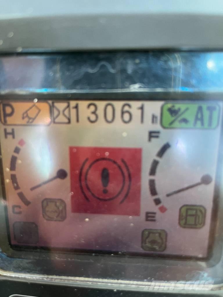 Komatsu PW 160-7 Excavatoare cu roti