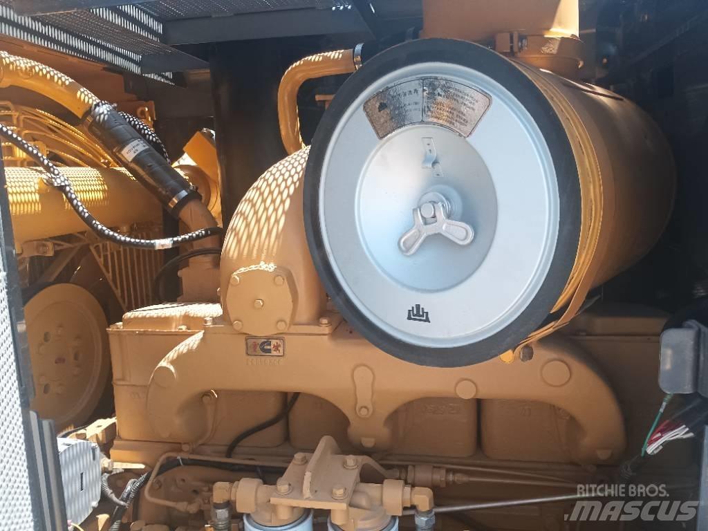 Shantui SD 22 Buldozere pe senile