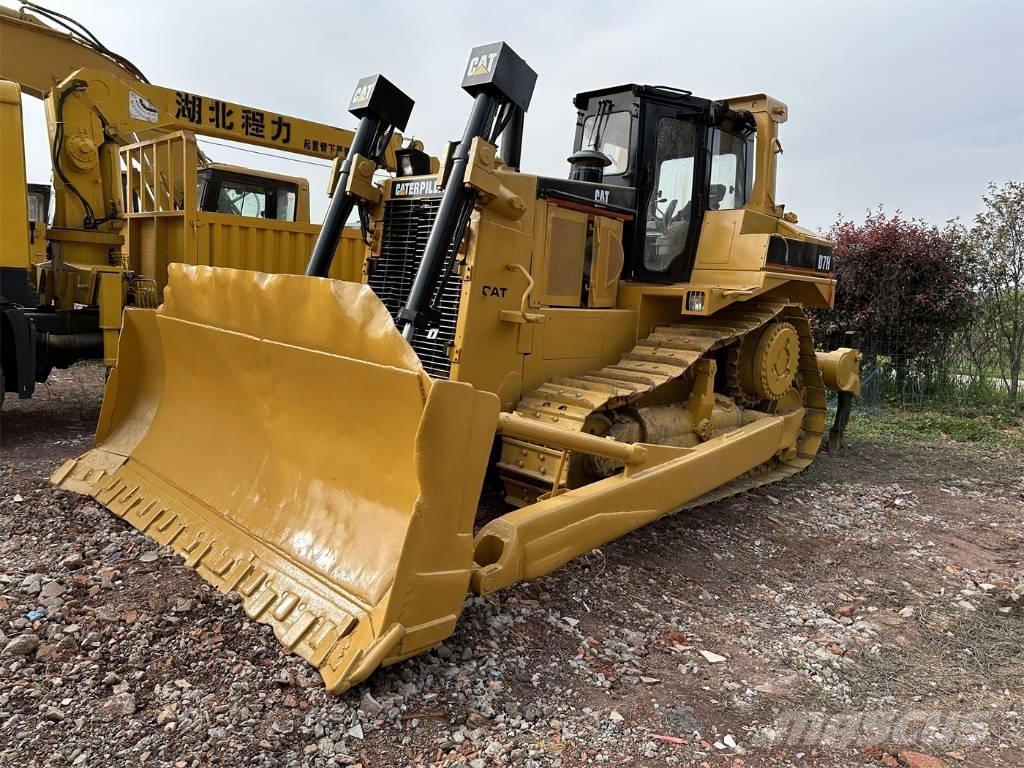 CAT D 7 H Buldozere pe senile