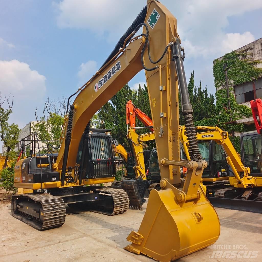 CAT 320D Excavatoare pe șenile
